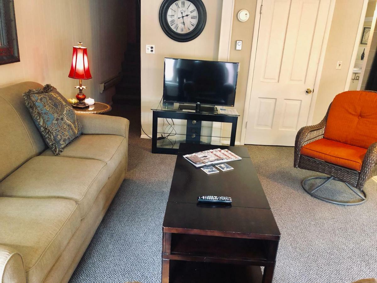 Galena Penthouse Overlooking Main Street With Free Off Street Parking Екстер'єр фото